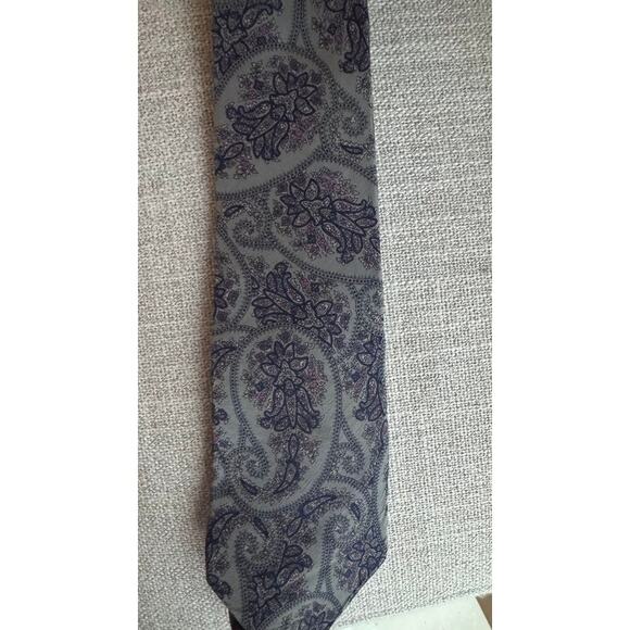 Vintage Christian Dior Silk Tie Gray Navy Purple Paisley Made in USA Italy - Picture 5 of 15